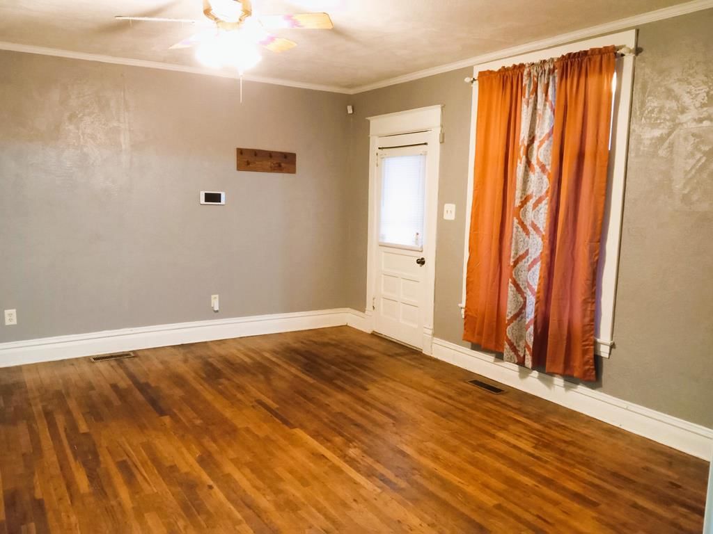 601 W Myrtle Street — photo 18