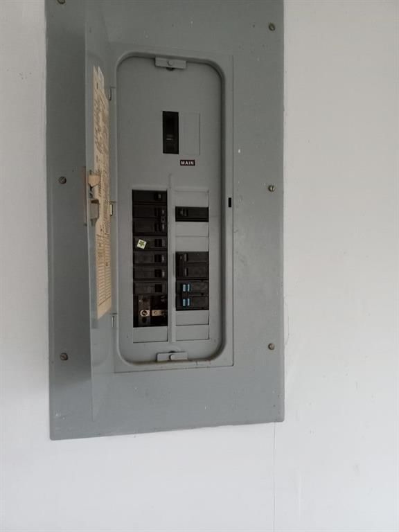 601 W Myrtle Street — photo 27