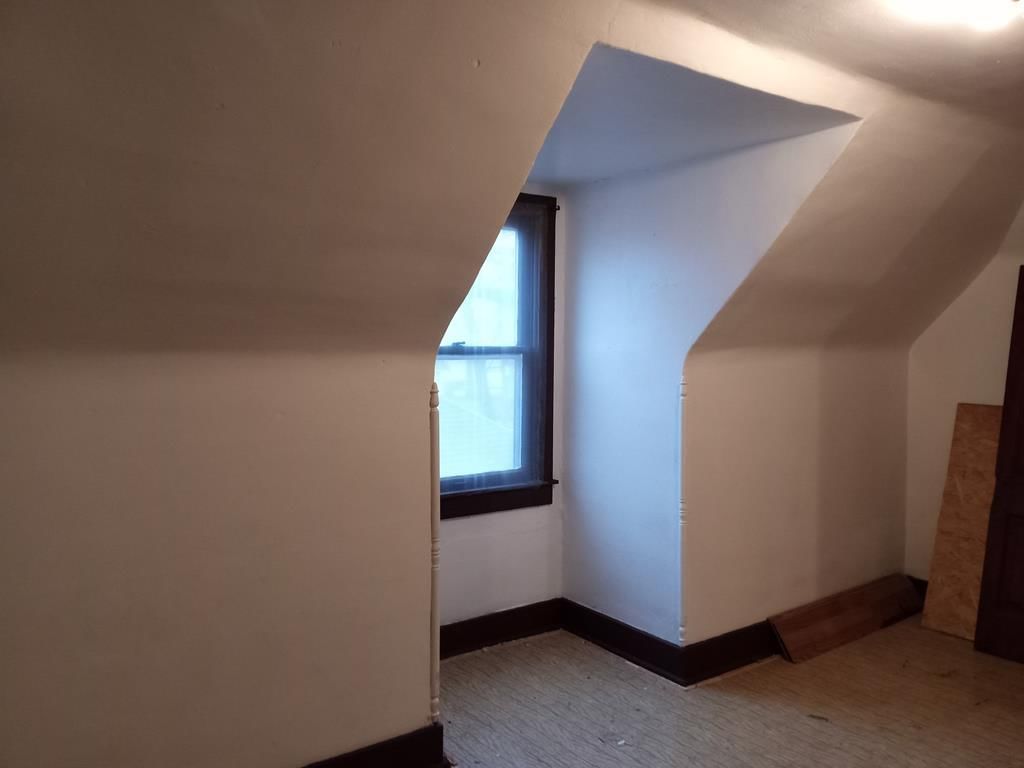 601 W Myrtle Street — photo 48