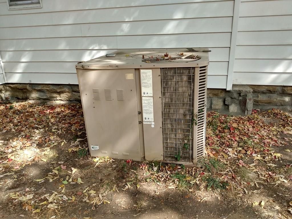601 W Myrtle Street — photo 67