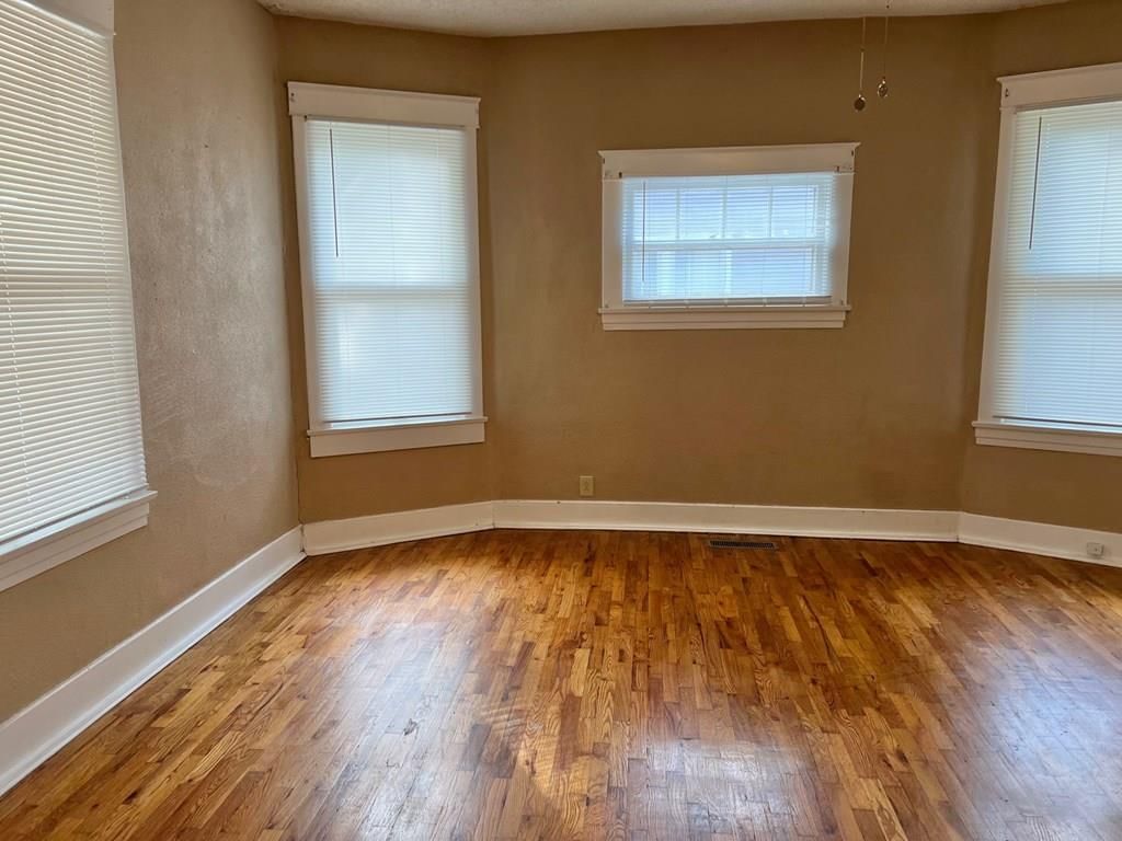 2719 Crawford Avenue — photo 13