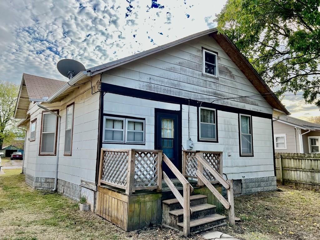 2719 Crawford Avenue — photo 22
