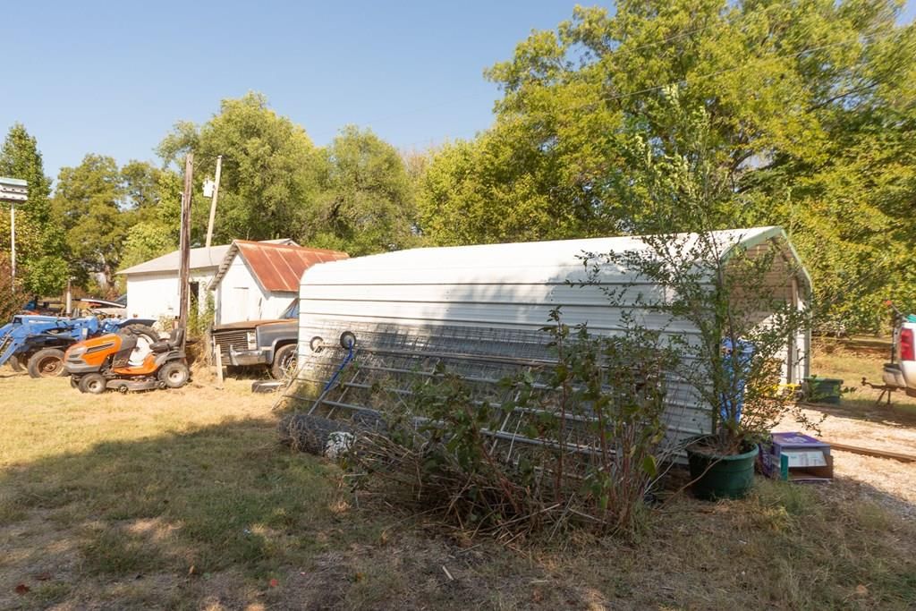602 Moore N/A — photo 13