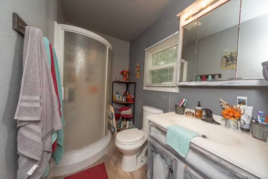 602 Moore N/A — photo 7