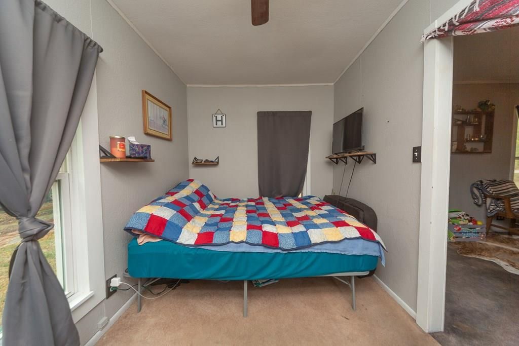 602 Moore N/A — photo 8