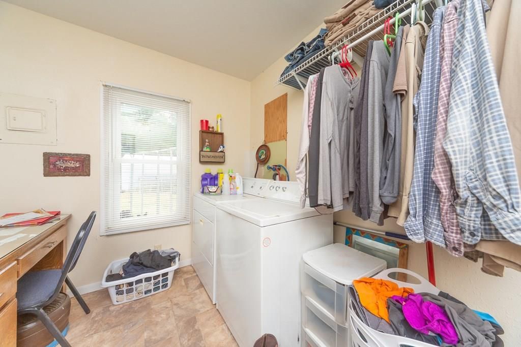 602 Moore N/A — photo 10