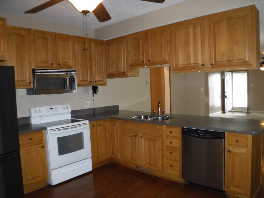 220 Mill Street — photo 5