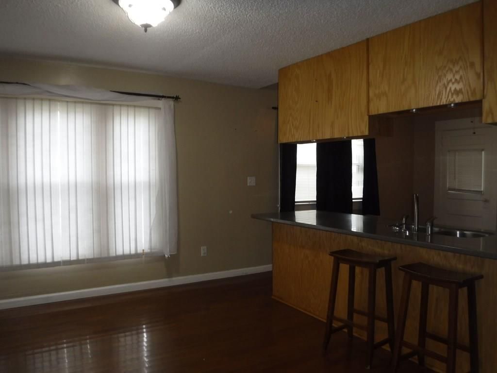 220 Mill Street — photo 8
