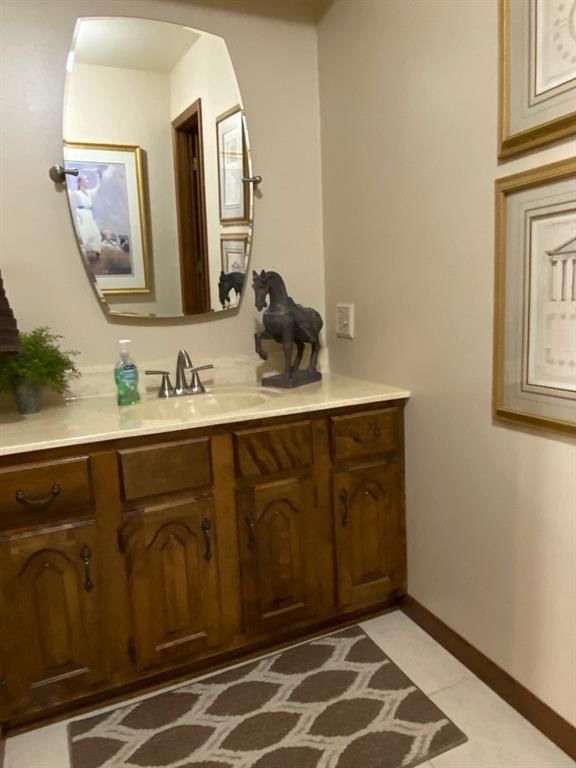 3136 Regency Drive — photo 19