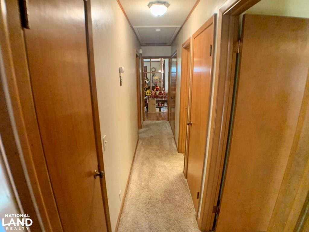 1002 Larson N/A — photo 19