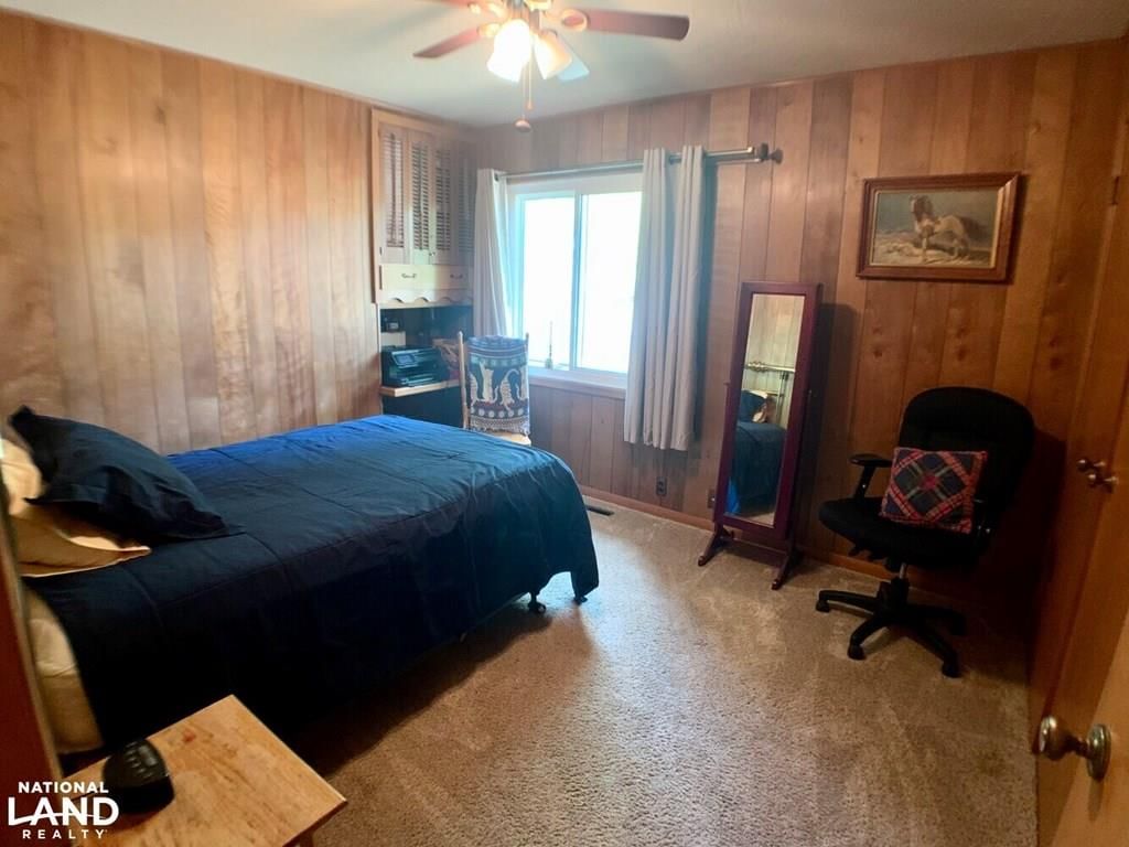 1002 Larson N/A — photo 20