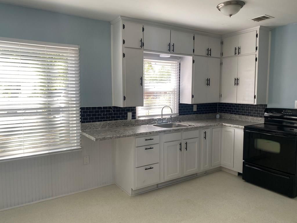 601 W Hickory N/A — photo 3