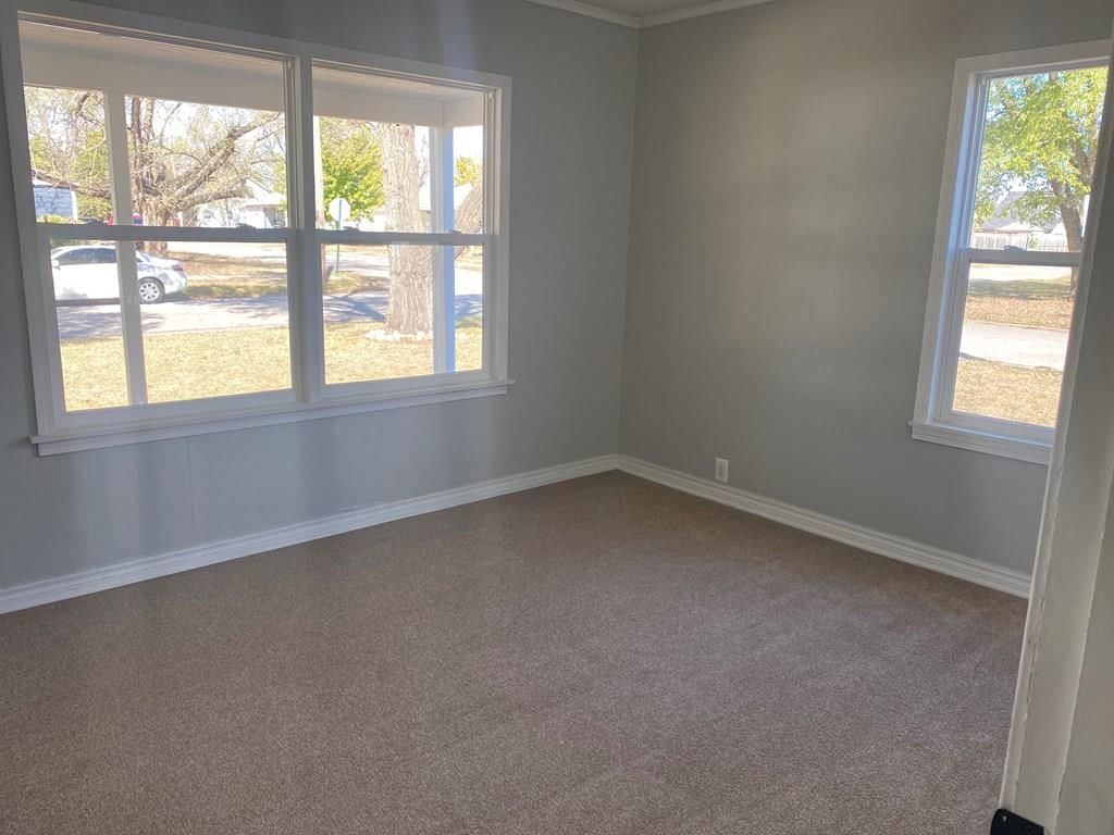 601 W Hickory N/A — photo 9