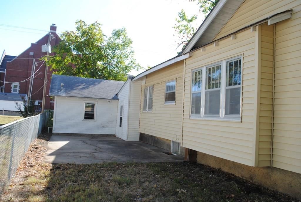 218 S 11 N/A — photo 9