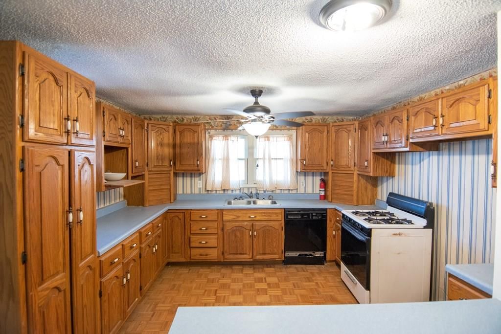 518 Delaware N/A — photo 11