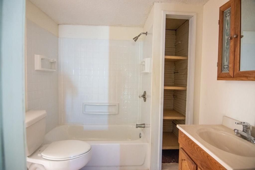 518 Delaware N/A — photo 19