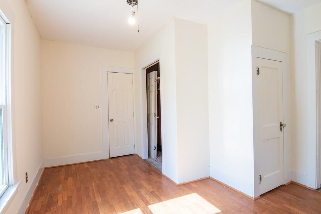 518 Delaware N/A — photo 22