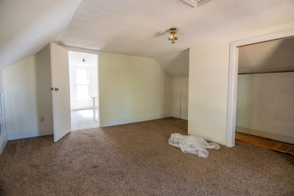518 Delaware N/A — photo 28
