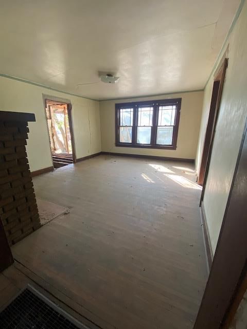 615 W Myrtle Street — photo 11