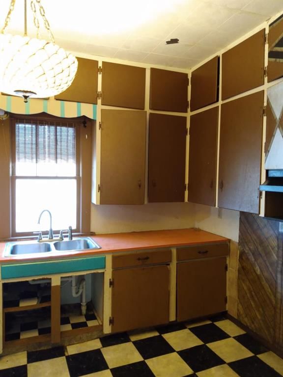 310 N Willow Street — photo 45