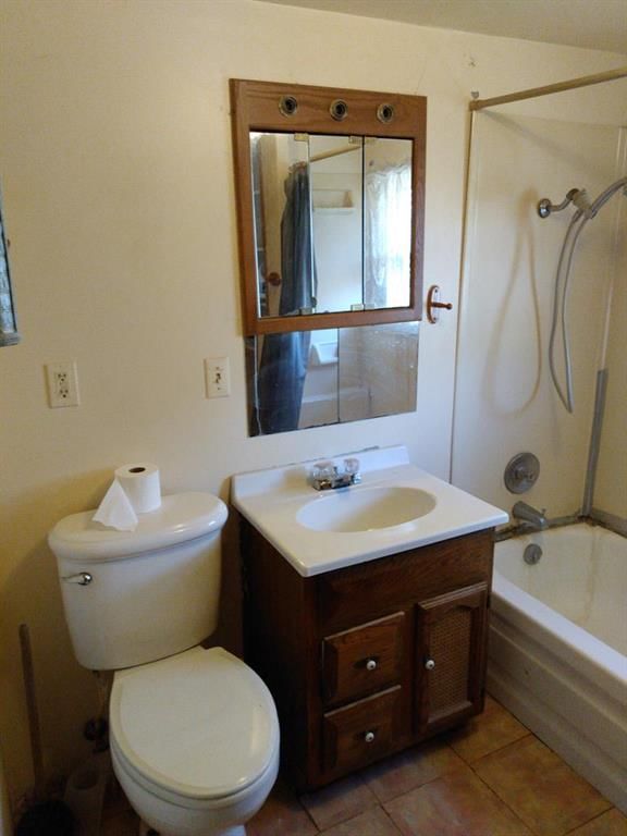 310 N Willow Street — photo 49