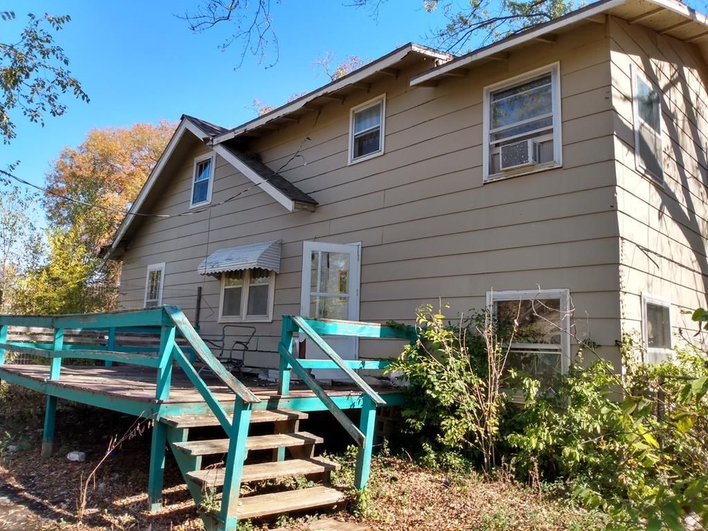 310 N Willow Street — photo 60
