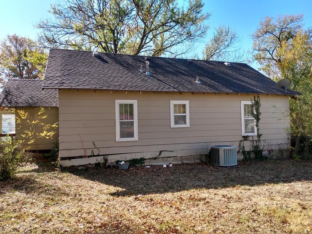 310 N Willow Street — photo 8