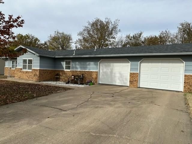 1814 N Walnut Rd E N/A — photo 2