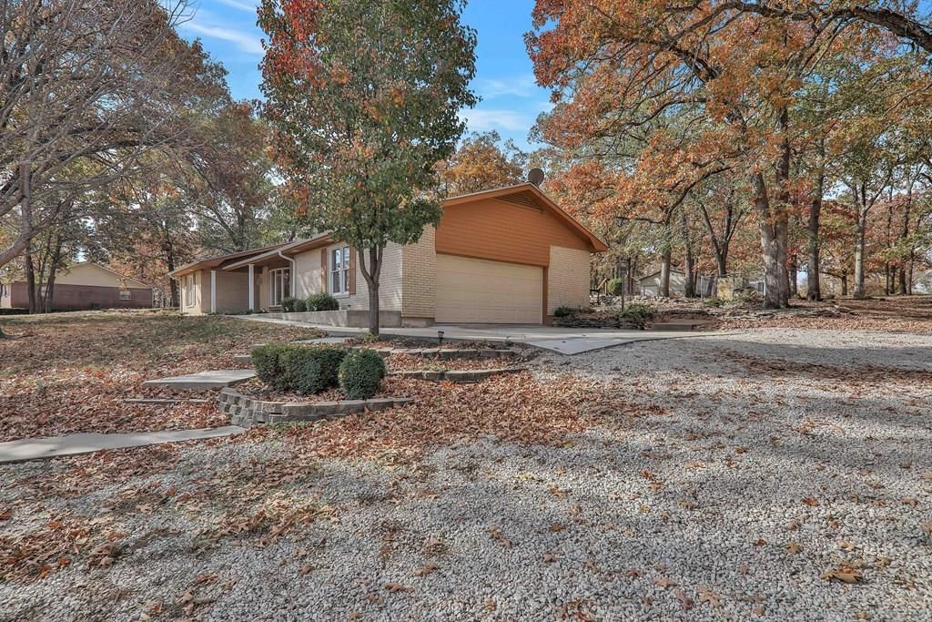 113 Oak Hills Drive — photo 29