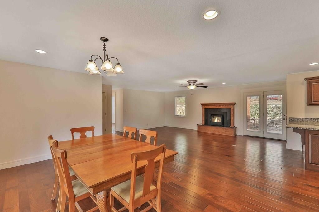 113 Oak Hills Drive — photo 9