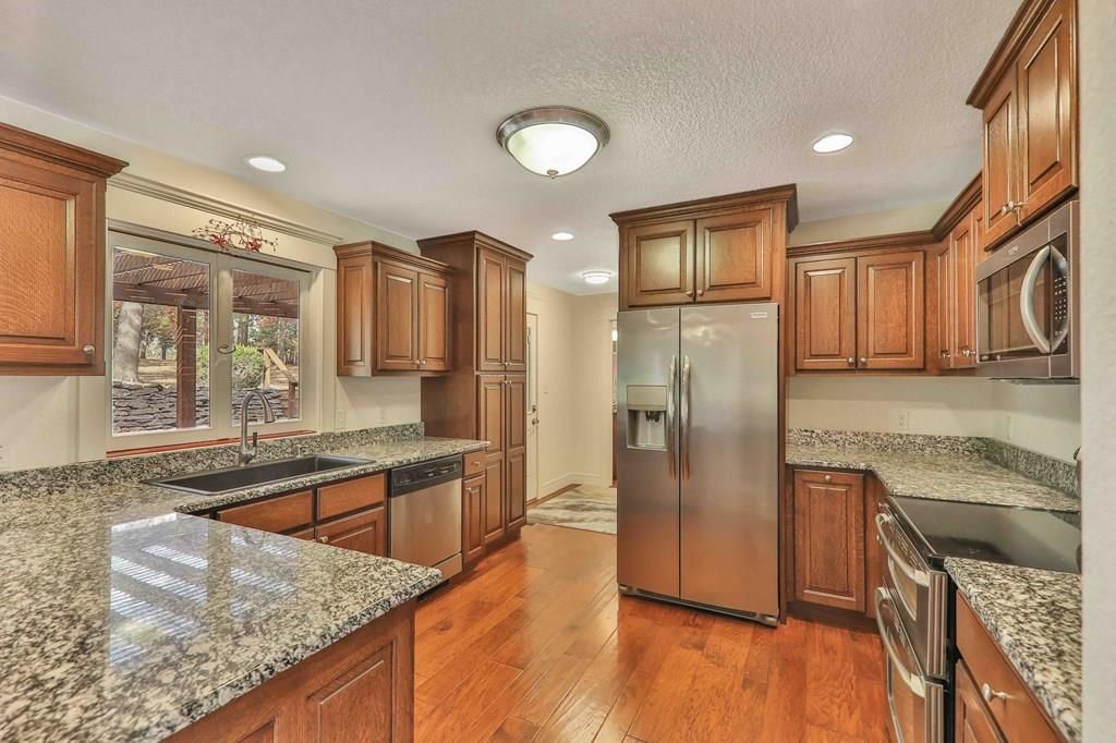 113 Oak Hills Drive — photo 10
