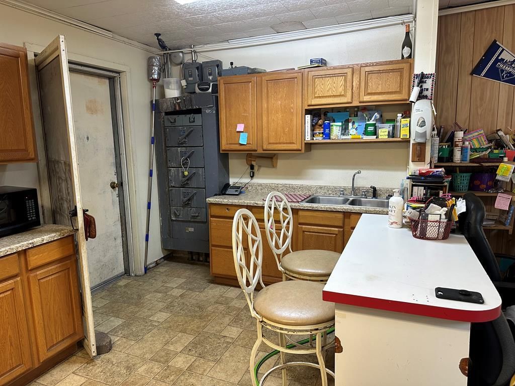 705 Beech N/A — photo 30