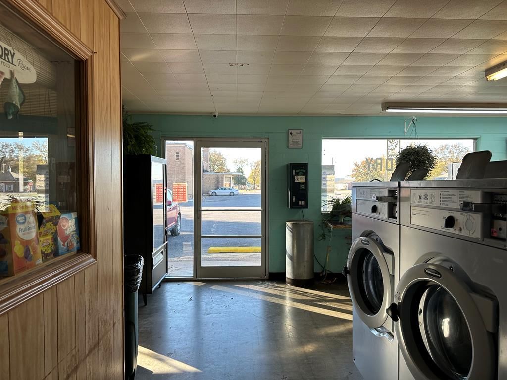 705 Beech N/A — photo 4