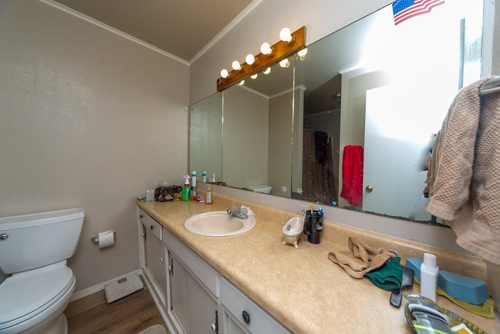 1020 N 18th Place — photo 6