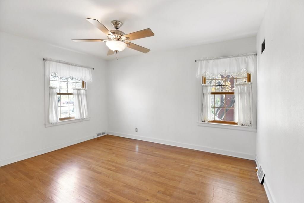 1504 Broadway Avenue — photo 11