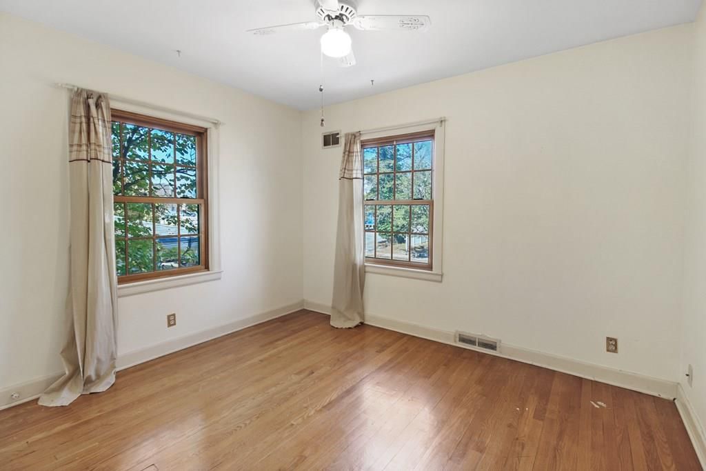 1504 Broadway Avenue — photo 14