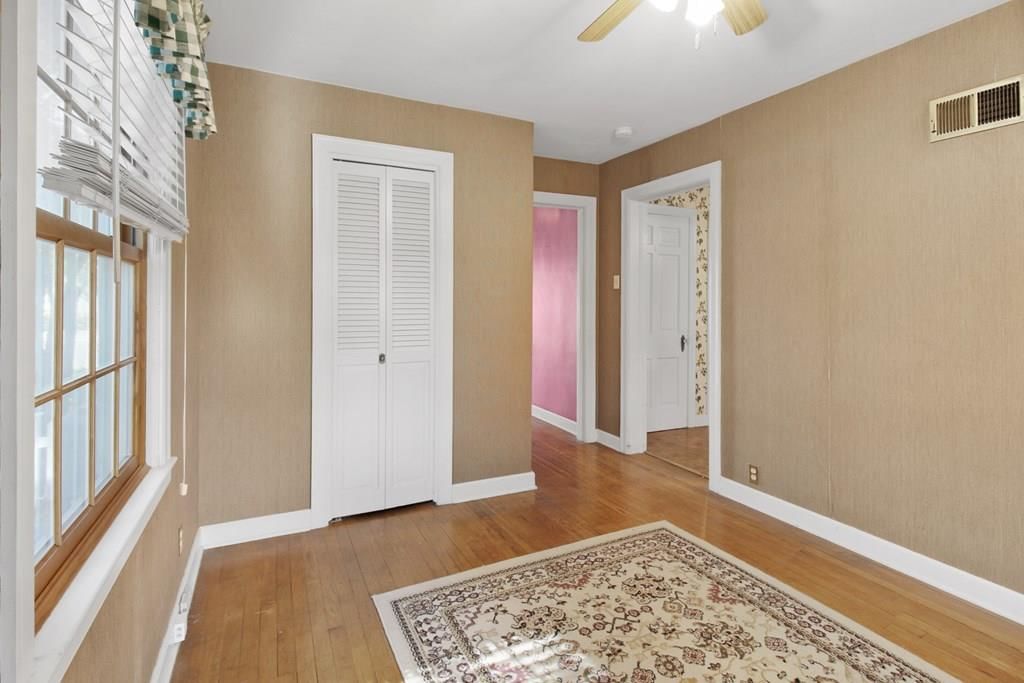 1504 Broadway Avenue — photo 17