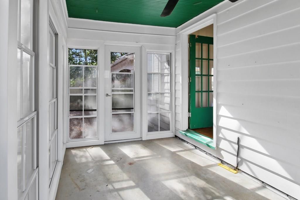 1504 Broadway Avenue — photo 29
