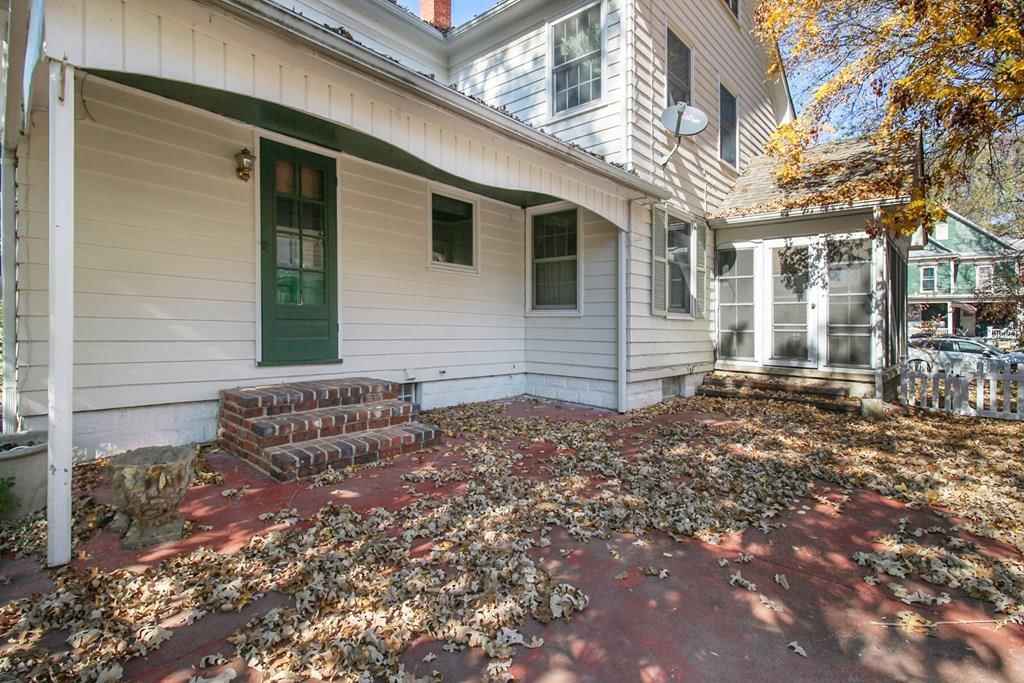 1504 Broadway Avenue — photo 31