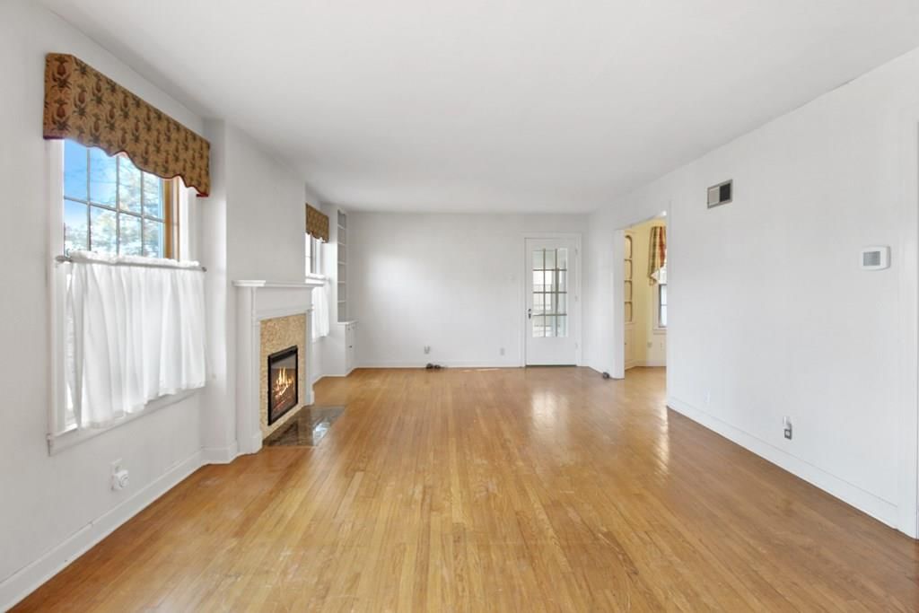 1504 Broadway Avenue — photo 5