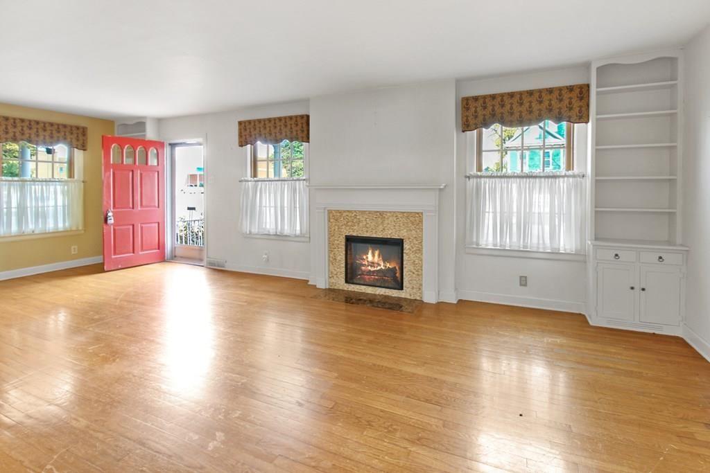 1504 Broadway Avenue — photo 6