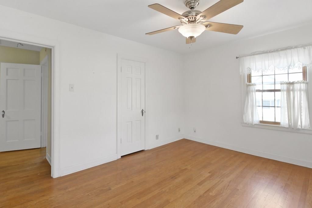 1504 Broadway Avenue — photo 10