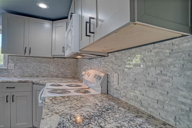 344 N Margarite N/A — photo 16