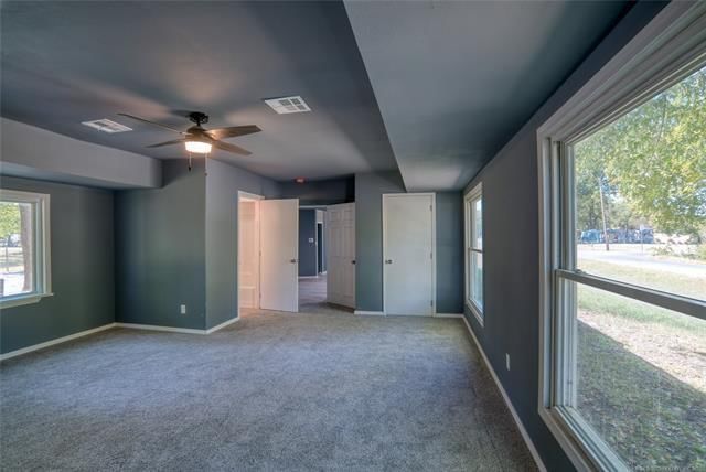 344 N Margarite N/A — photo 18