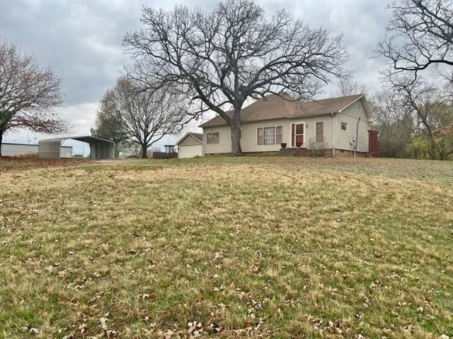 704 N Buckeye Street — photo 18