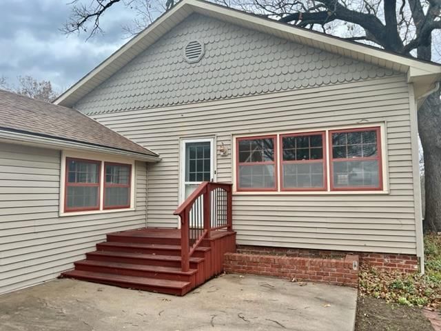 704 N Buckeye Street — photo 8