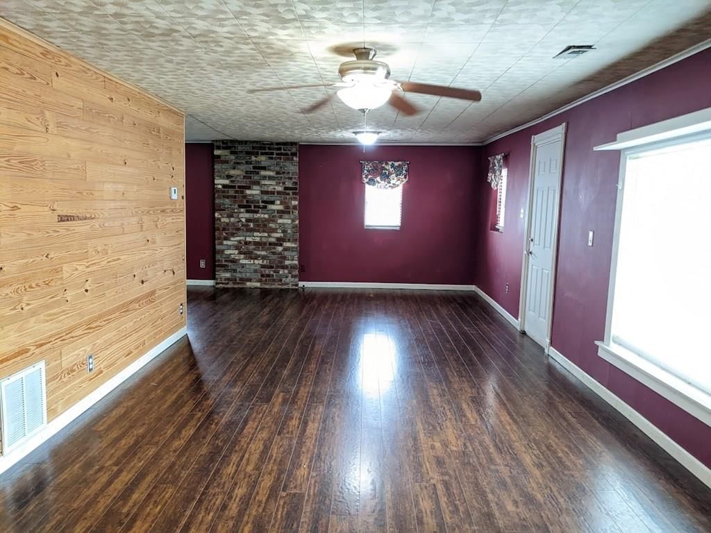 1709 Irving Street — photo 12