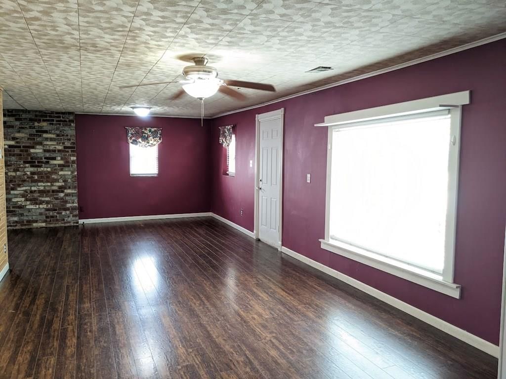 1709 Irving Street — photo 13