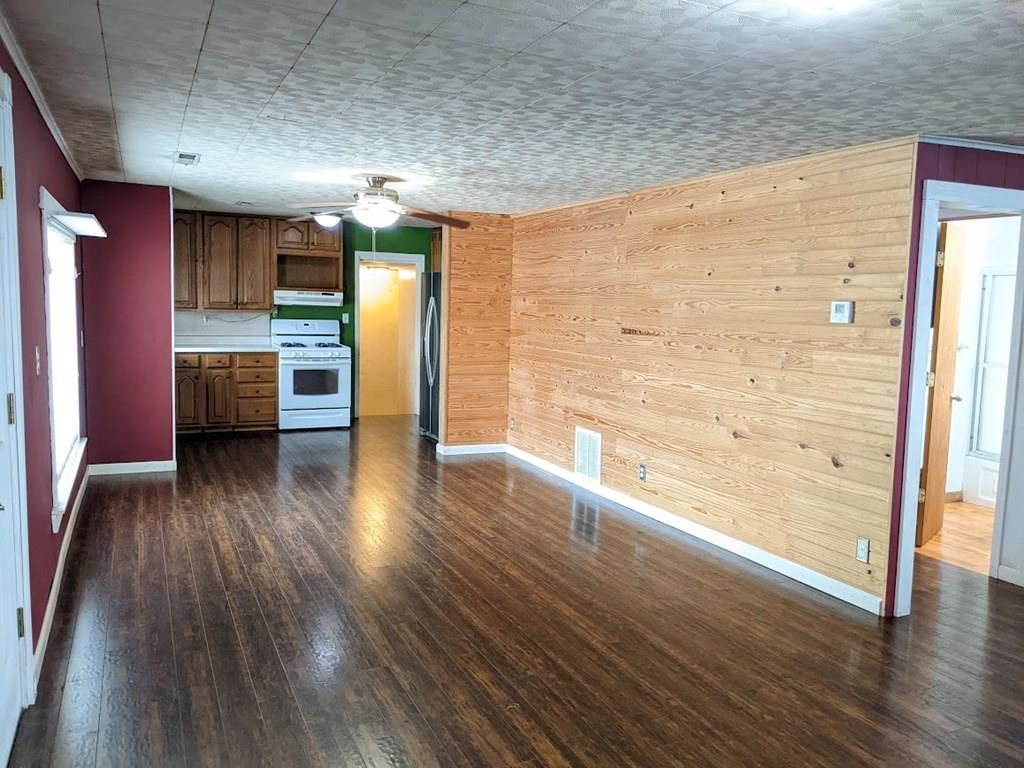 1709 Irving Street — photo 14