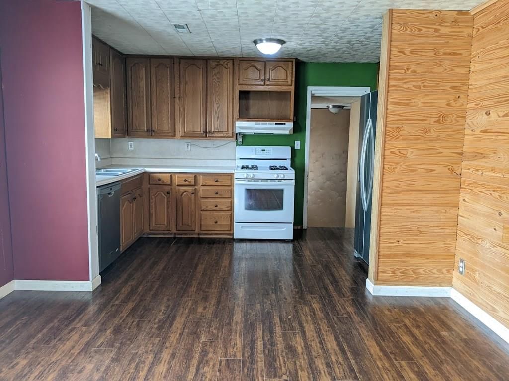 1709 Irving Street — photo 17